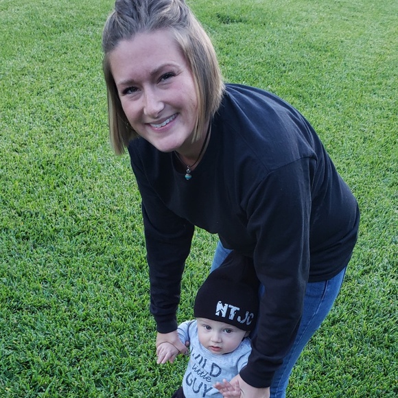 Meet your Posher, Crissy - Picture 3 of 3